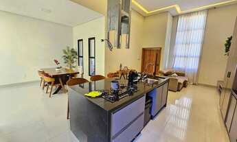 Imagem 6: Oportunidade! Casa Térrea com 3 Dormitórios em Condomínio R$ 1.060.000