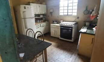 Imagem 4: Casa de 2 quartos mais três barracões, lote 360 m² ótimo para construtores, B santa monica