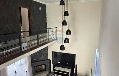 Imagem 5: Casa com 4 suítes para locação no Golf Village - Granja Viana