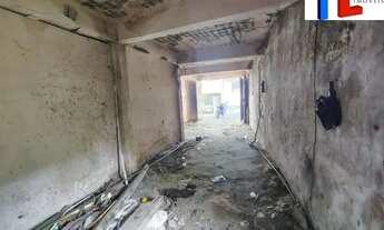 Imagem 4: ALUGO Ponto comercial 90m²- Sete de Abril. Localizado na lateral da rua principal. Valor d