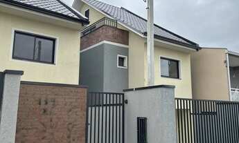 Imagem: Triplex à venda de frente para rua no Xaxim