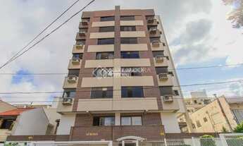 Imagem: Mobiliado com duas garagens da Rua Afonso