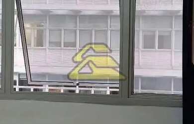 Imagem 6: Centro Galpão / depósito com 1 vaga na garagem