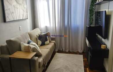 Imagem 2: Excelente apto reformado 2 dormitórios com dependência de empregada