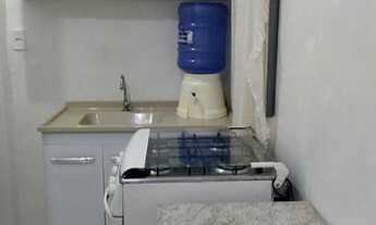 Imagem: Alugo Kitnet para Moça - Prox. A Unisul