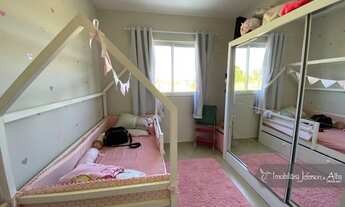 Imagem 4: Sobrado mobiliado para venda possui 78 metros quadrados com 2 quartos em Arroio - Imbituba