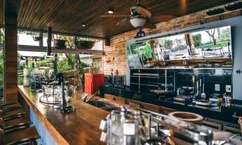 Imagem 5: Casa Residencial com 6 suítes no Cacupé!