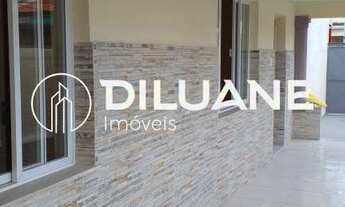 Imagem 3: Diluane Imóveis Vende. Excelente localização. Casa ampla com varandão. Quintal médio inte