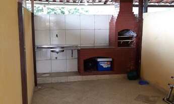 Imagem 3: Laurinho imóveis vende excelente triplex na rua Minas Gerais em Muriqui