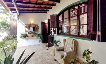 Imagem 5: Charmosa casa duplex construída em estilo rústico à venda em condomínio fechado no melhor