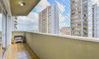 Imagem 5: Apartamento para venda possui 305 metros quadrados com 3 quartos em Água Verde - Curitiba