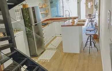 Imagem 2: CASA triplex pra Alugar condomínio fechado