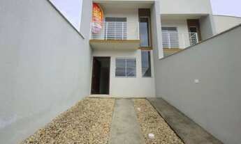 Imagem: Sobrado para venda possui 98 metros quadrados