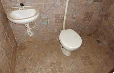 Imagem 7: QR 210 Ótimo Lote com Duas Casas com 1 e 2 Quartos