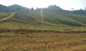 Imagem 2: Lote/Terreno para venda com 600 metros quadrados em Centro - Igaratá - SP