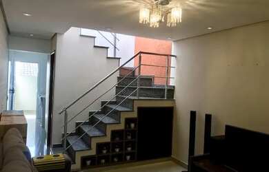 Imagem 2: Sobrado para venda possui 88 metros quadrados com 2 quartos em Jardim Rina - Santo André