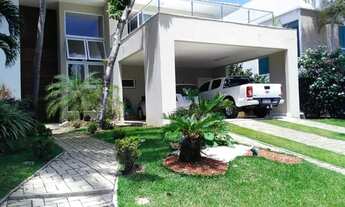 Imagem 2: Casa de condomínio para venda tem 550 metros quadrados com 5 quartos