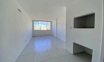 Imagem 3: Vista incrivel para o Mar e Serra! De frente para praça e em