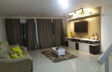 Imagem 3: Casa 230m² com 3 Suítes com Closet, 5 Banheiros, Salão, Sala Jantar, Cozinha armários. Var