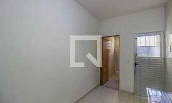 Imagem 7: Casa para Aluguel - Parque Centenário, 1 Quarto, 30 m2