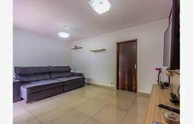 Imagem 2: Oportunidade única! Sobrado espaçoso na Vila Serralheiro