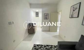 Imagem 3: Quarto e sala em Copacabana todo reformado no posto 4 5 próximo do metrô praia silencioso