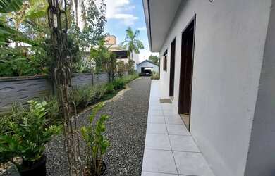 Imagem 6: Casa com Edícula tendo 3 dormitórios sendo 1 suíte e 3 vagas no bairro São Marcos em Joinv