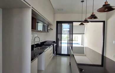 Imagem 2: Térrea para aluguel e venda tem 196 m2 com 3 quartos em Vila Capuava - Valinhos - SP