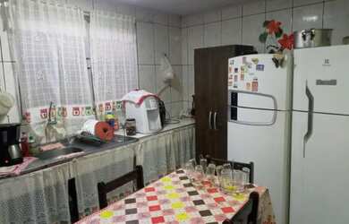 Imagem 5: VENDO CASA COM LOJA, TERRENO AMPLO E GARAGEM - CARMARI