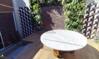 Imagem 6: Imóvel para venda possui 230 metros quadrados com 4 quartos