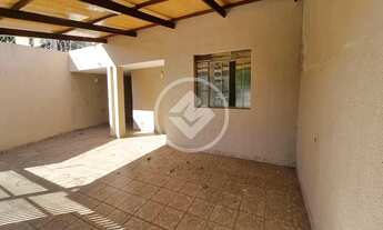 Imagem 2: Casa com 3 quartos sendo 1 suíte no Setor dos Funcionários. codigo: 121105