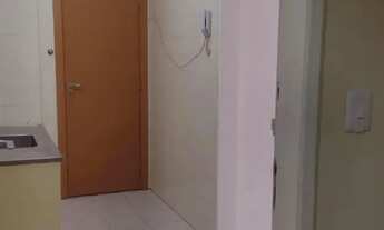 Imagem 2: Lindo apartamento 2/4 , varanda, vaga coberta, nascente