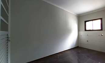 Imagem 8: Casa à venda em bairro nobre