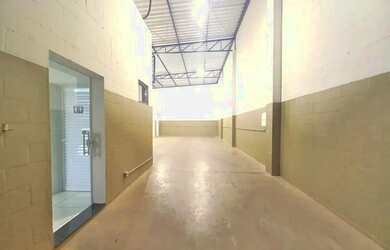 Imagem 3: Barracão com 188 m² Jd Porto Real II