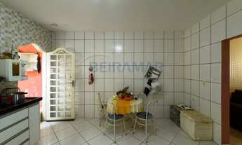 Imagem 7: Casa Escriturada de 2 Quartos Área Gourmet, 5 Vagas de Garagem, Piscina à Venda na SHVP Tr