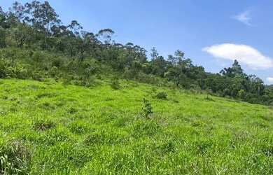 Imagem 2: São Roque: Terreno com Vista e Área de Lazer no Condomínio