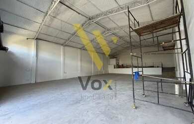 Imagem 6: Aluguel de Barracão Comercial no Jardim Chapadão, Campinas-SP: Pátio livre, 2 banheiros