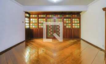 Imagem 2: Casa à Venda - Sagrada Família, 4 Quartos, 240 m2