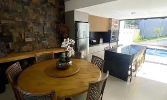 Imagem 5: Casa à venda em Valinhos, Condomínio Residencial Terras do Oriente, com 3 suítes, com 240