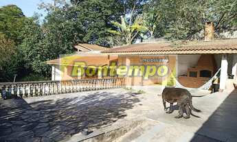 Imagem: CASA DE MADEIRA E ALVENARIA EM AMPLO TERRENO