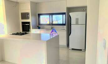 Imagem: Linda casa no condomínio Alphaville Nova