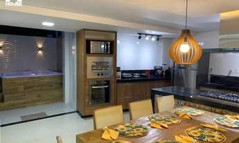 Imagem 2: Excelente apartamento de dois quartos no centro da cidade, finamente decorado