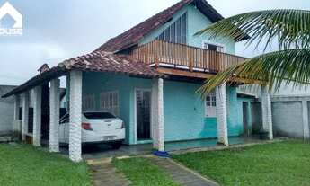 Imagem: Linda casa com vista para o mar