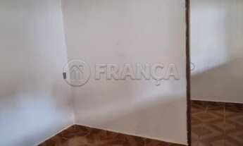 Imagem 3: São José dos Campos - Casa Padrão - Monte Castelo