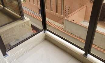 Imagem 3: Apartamento para venda possui 130 metros quadrados com 3 quartos em Jardim Las Palmas - Gu