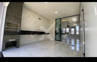 Imagem 2: Casa para venda possui 174 metros quadrados com 3 quartos em Do Turista - Caldas Novas - G