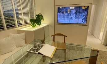 Imagem 7: Apartamento de 2 e 3 quartos com suíte e varanda entregue com fechamento de vidro na Barra