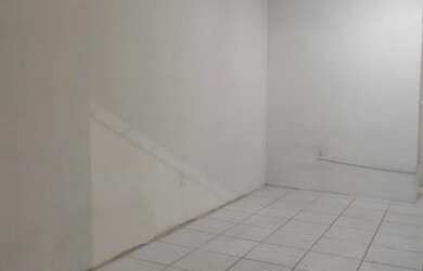 Imagem 2: Ponto comercial Galpão / depósito com aluguel por R$700 /mês