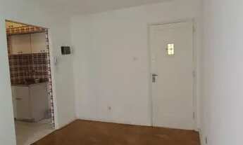 Imagem 2: Vendo Quarto e Sala com 35 m2 em Bairro Peixoto - Copacabana - RJ