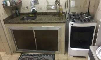 Imagem 7: Apartamento de 2 quartos com dependências revertida banheiro social área de serviço, armár